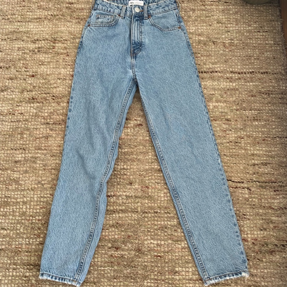 Zara high rise Blue Jeans
